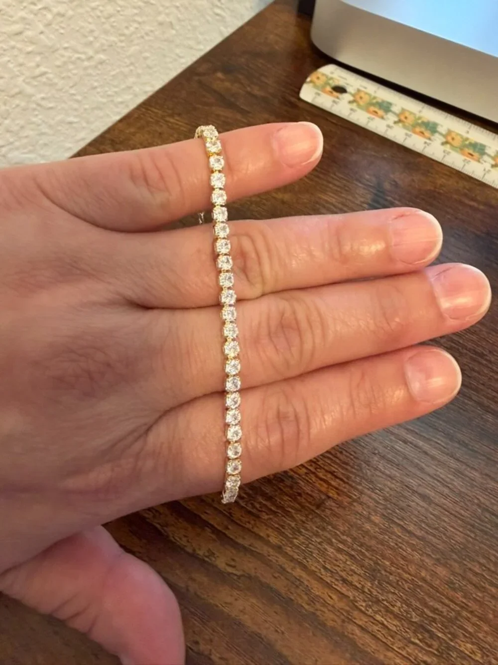 Elegant Adjustable Gold-Tone Tennis Bracelet – Sparkling Cubic Zirconia – Chic S